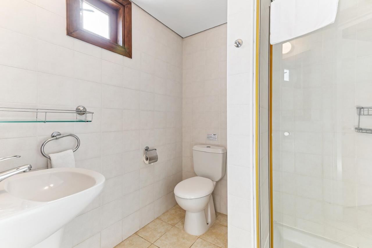 2 Bedroom Apartment Assia With Communal Pool, Aphrodite Hills Resort Куклия Екстериор снимка