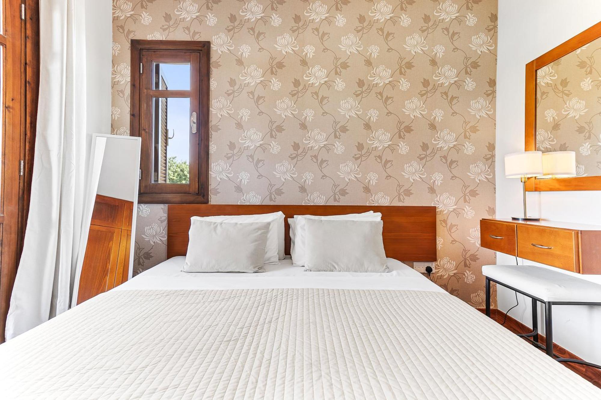 2 Bedroom Apartment Assia With Communal Pool, Aphrodite Hills Resort Куклия Екстериор снимка